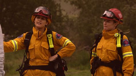Station 19 S02E17 / AvaxHome .